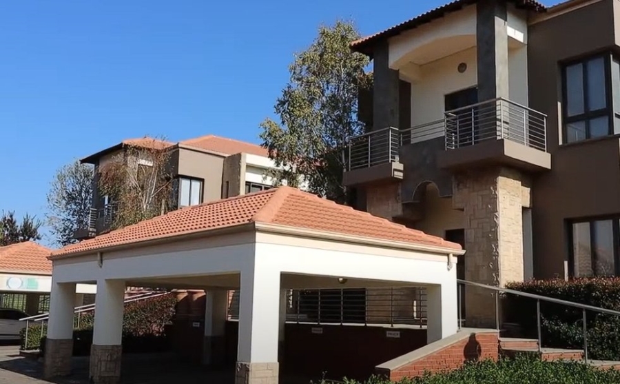 To Let commercial Property for Rent in La Como Lifestyle Estate Gauteng