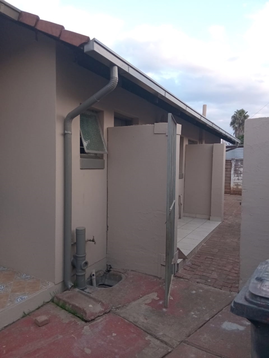 To Let 3 Bedroom Property for Rent in Elandspoort Gauteng