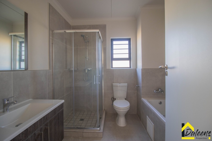 3 Bedroom Property for Sale in Lilianton Gauteng