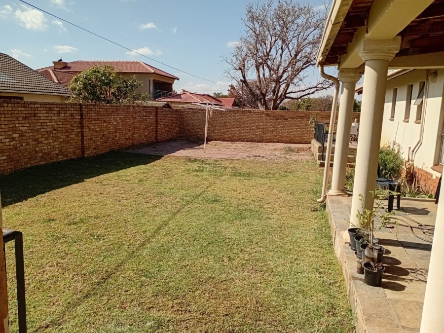 3 Bedroom Property for Sale in Montana Tuine Gauteng