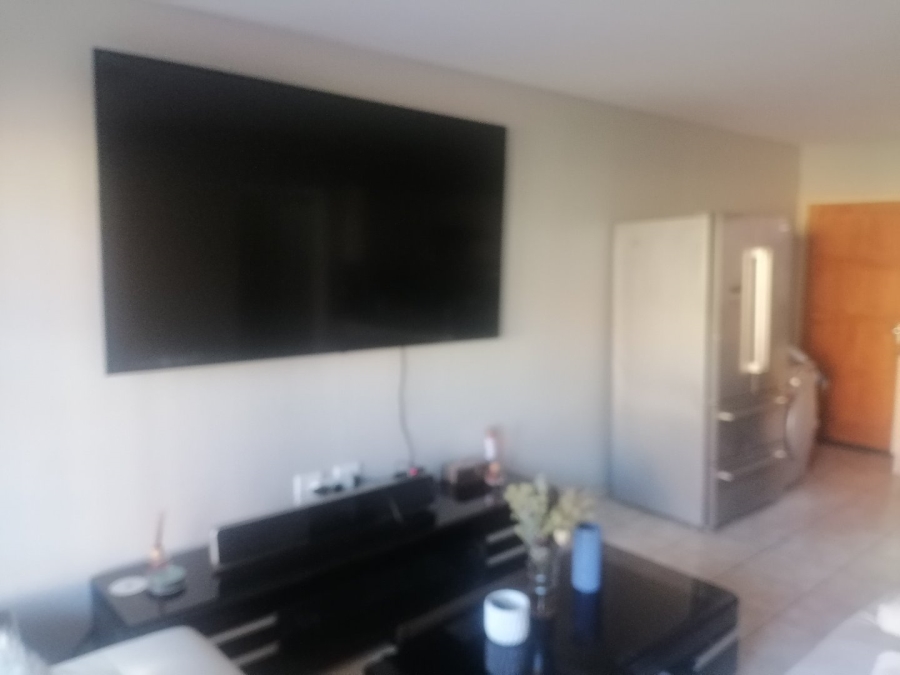 2 Bedroom Property for Sale in Witfield Gauteng