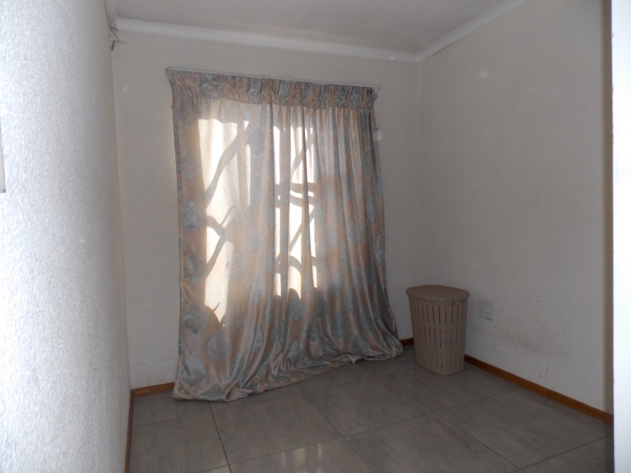 3 Bedroom Property for Sale in Buhle Park Gauteng