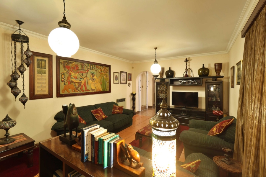 4 Bedroom Property for Sale in Garsfontein Gauteng