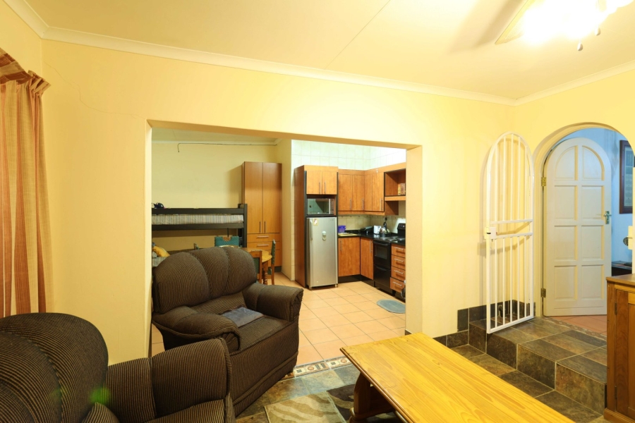 4 Bedroom Property for Sale in Garsfontein Gauteng