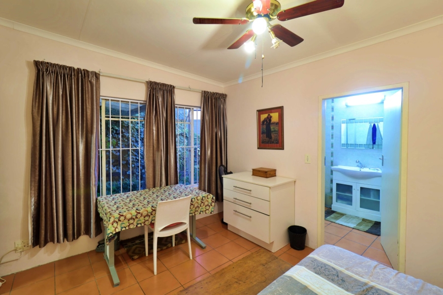 4 Bedroom Property for Sale in Garsfontein Gauteng
