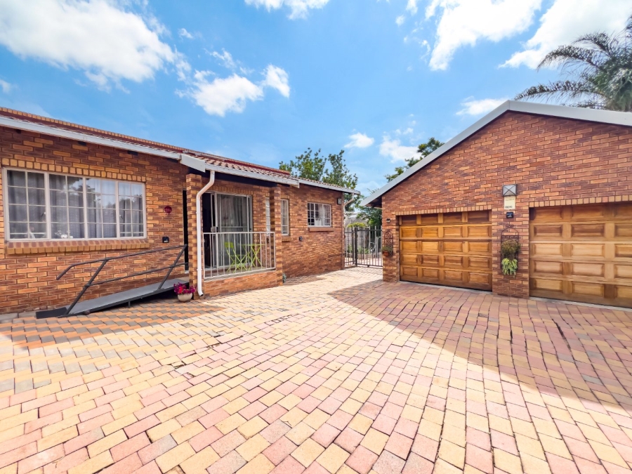 3 Bedroom Property for Sale in The Reeds Gauteng