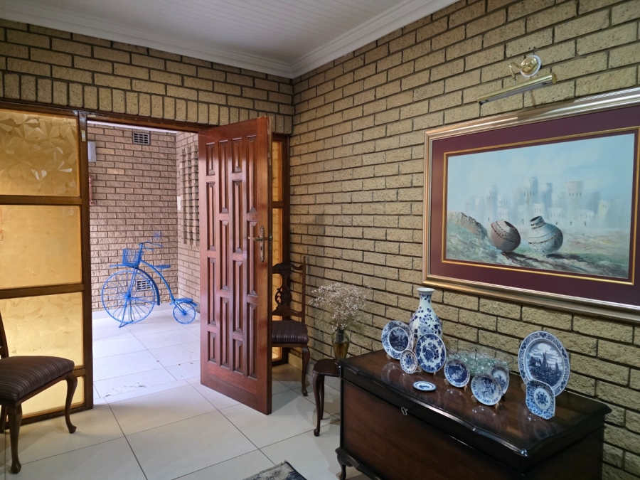 4 Bedroom Property for Sale in Vanderbijlpark SE 3 Gauteng