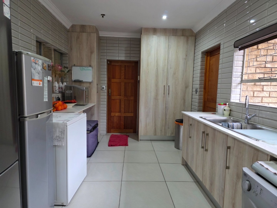 4 Bedroom Property for Sale in Vanderbijlpark SE 3 Gauteng