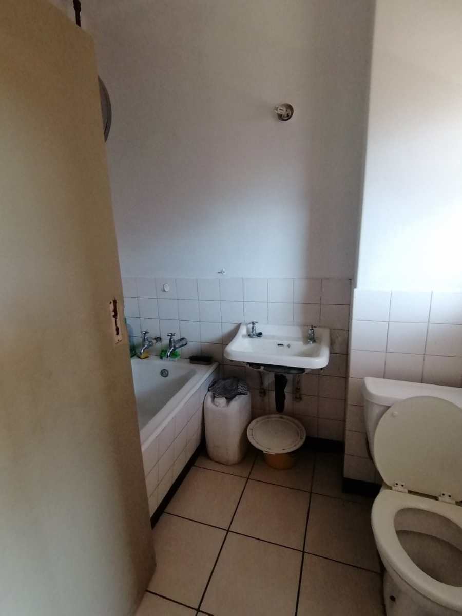 1 Bedroom Property for Sale in Pretoria Central Gauteng