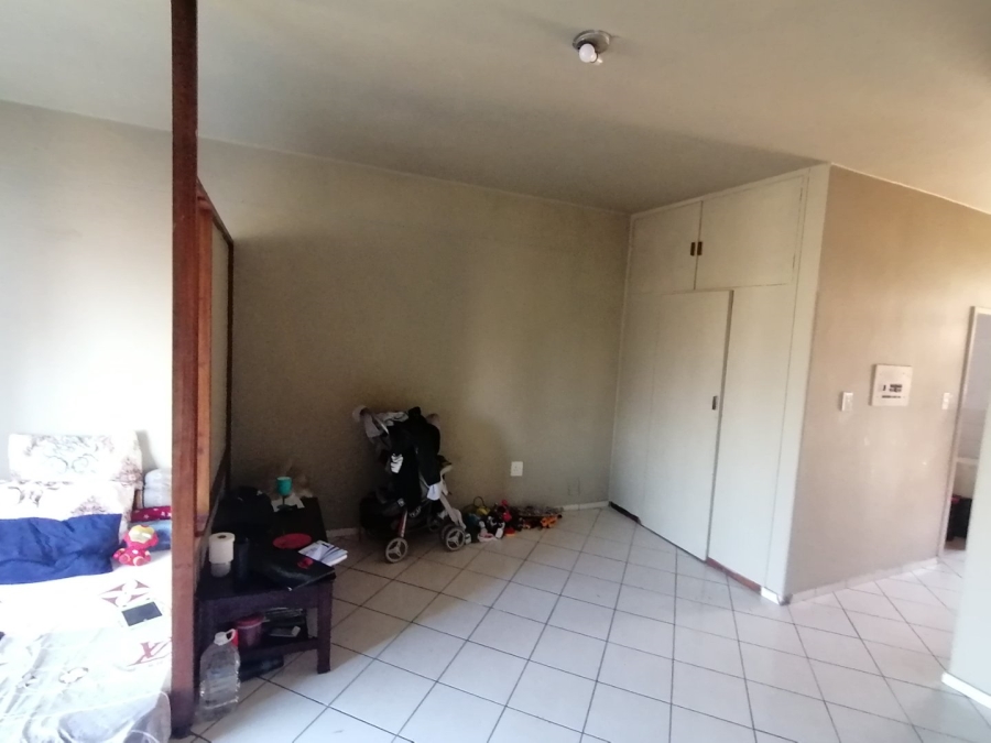 1 Bedroom Property for Sale in Pretoria Central Gauteng