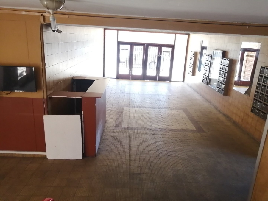 1 Bedroom Property for Sale in Pretoria Central Gauteng