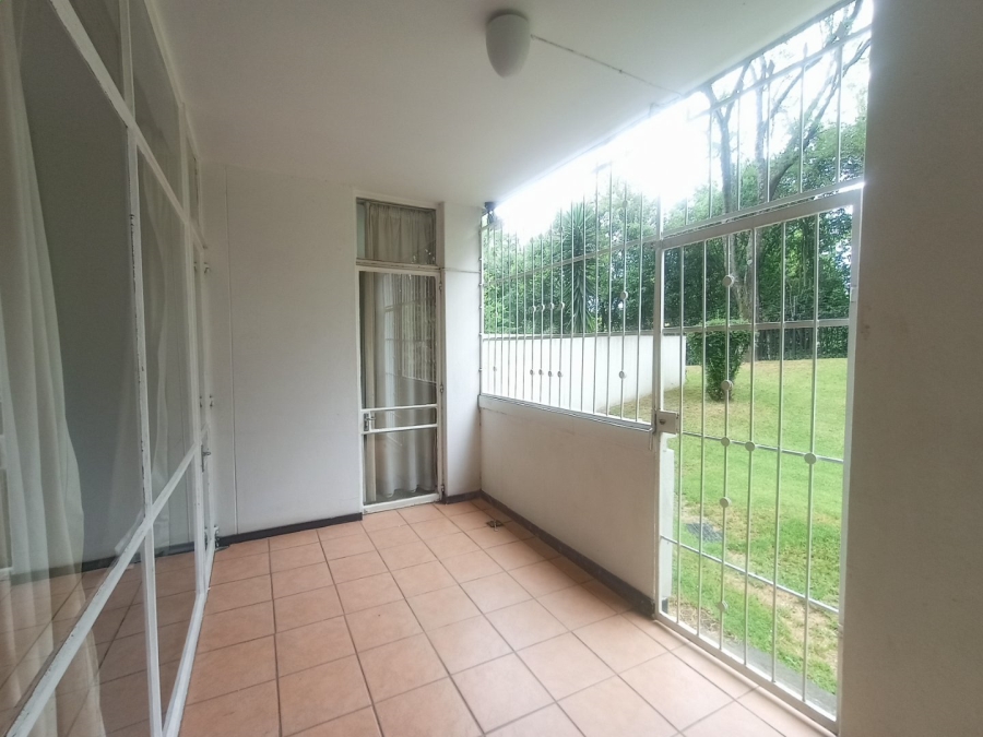 To Let 2 Bedroom Property for Rent in Atholl Gauteng