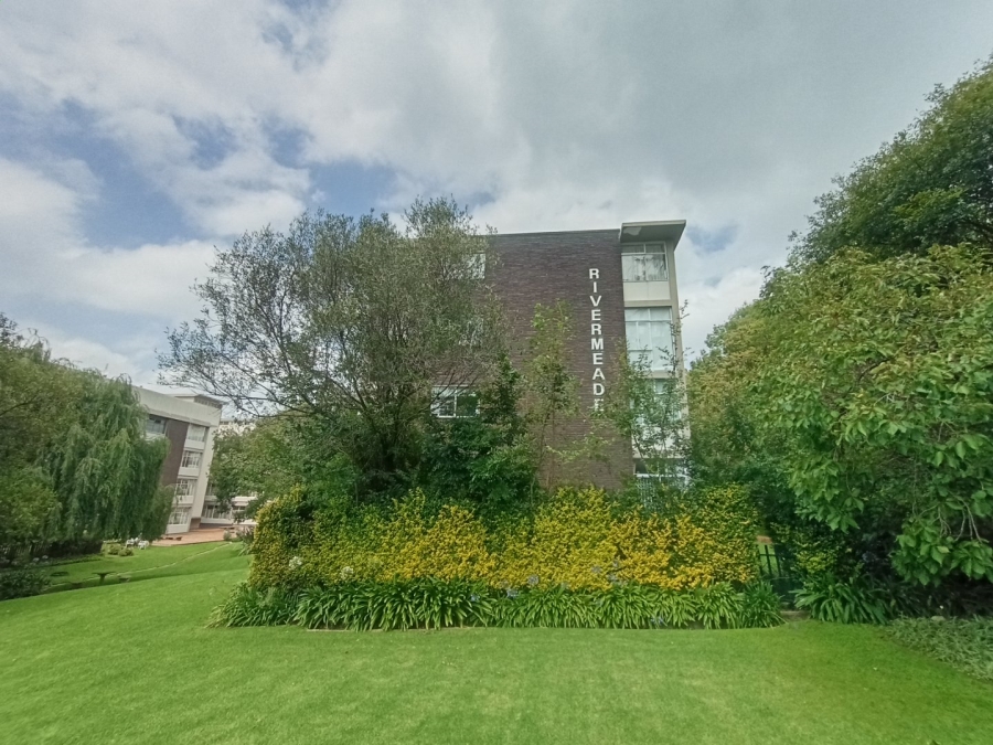 To Let 2 Bedroom Property for Rent in Atholl Gauteng