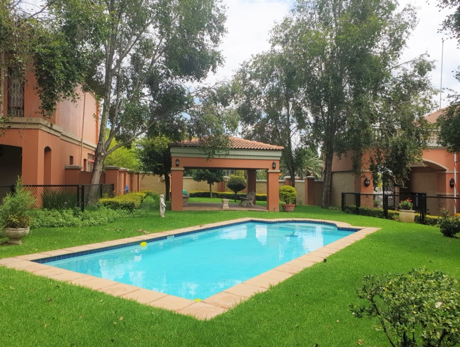 To Let 2 Bedroom Property for Rent in Morningside Gauteng