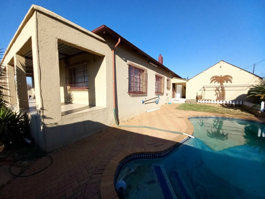 4 Bedroom Property for Sale in Primrose Gauteng