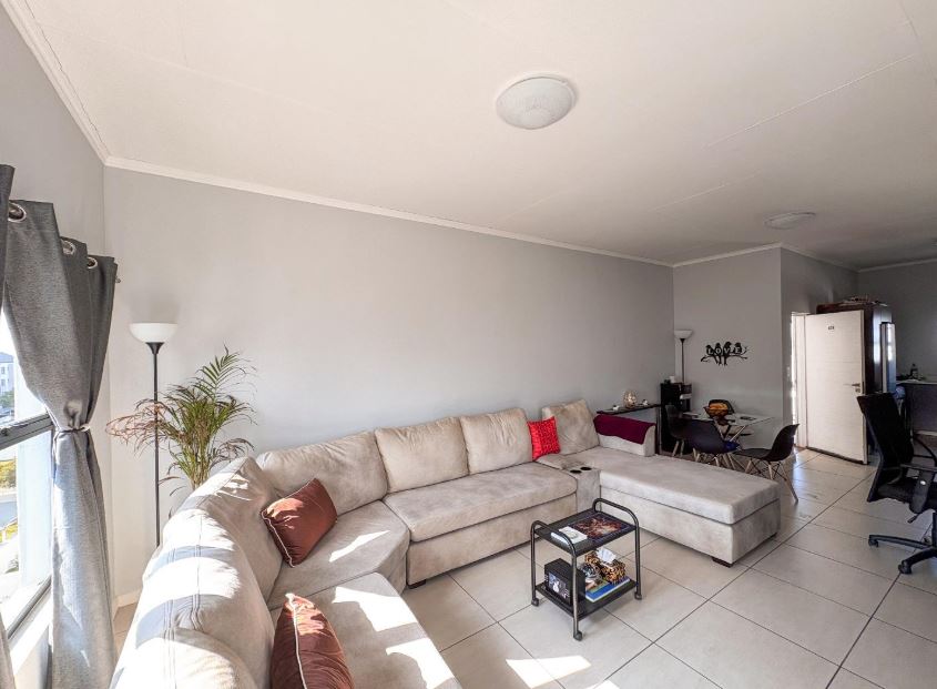 2 Bedroom Property for Sale in Greenstone Hill Gauteng