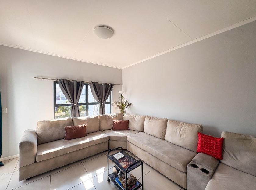 2 Bedroom Property for Sale in Greenstone Hill Gauteng