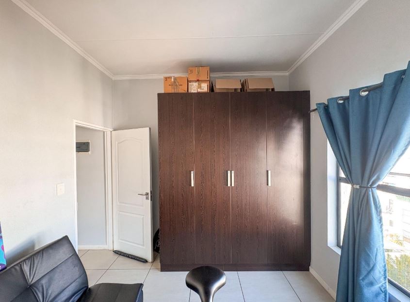 2 Bedroom Property for Sale in Greenstone Hill Gauteng