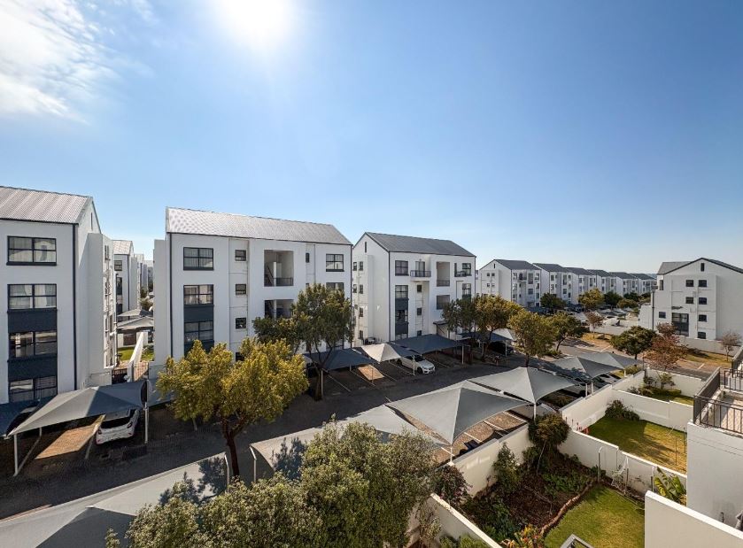 2 Bedroom Property for Sale in Greenstone Hill Gauteng