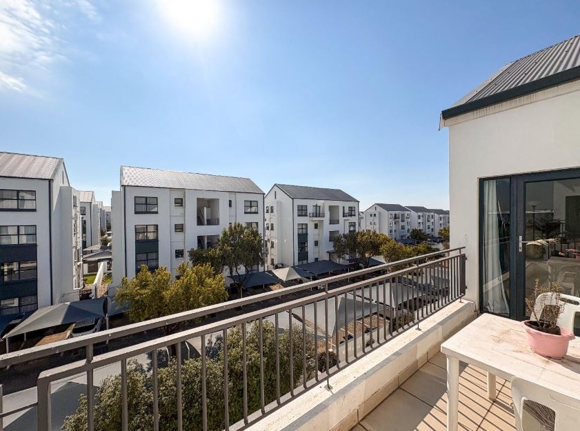 2 Bedroom Property for Sale in Greenstone Hill Gauteng