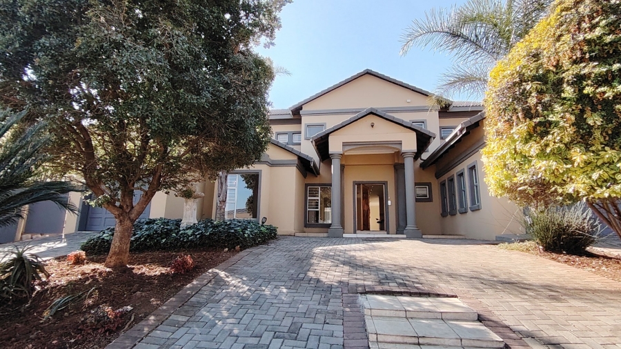 6 Bedroom Property for Sale in Eldo Village Estate Gauteng