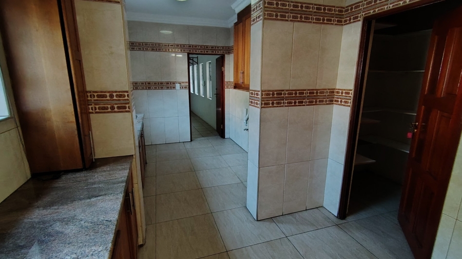 6 Bedroom Property for Sale in Eldo Village Estate Gauteng