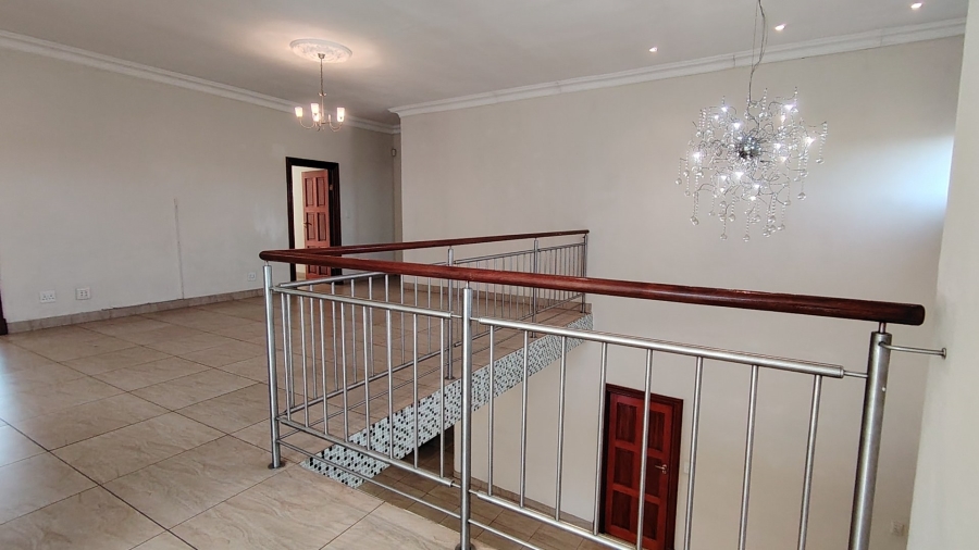6 Bedroom Property for Sale in Eldo Village Estate Gauteng