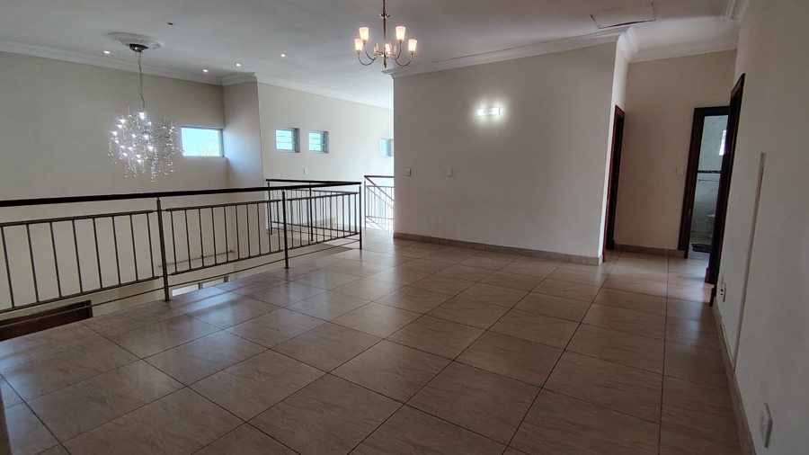 6 Bedroom Property for Sale in Eldo Village Estate Gauteng