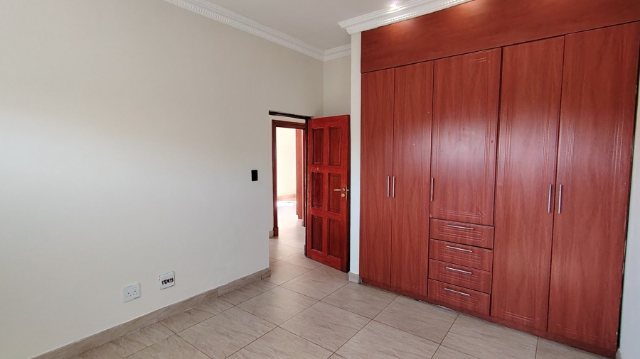 6 Bedroom Property for Sale in Eldo Village Estate Gauteng