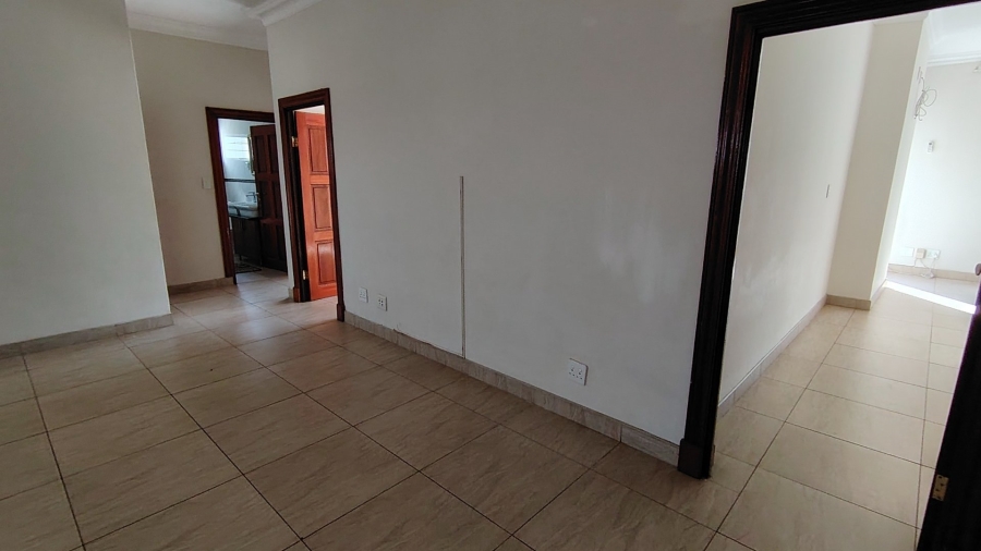 6 Bedroom Property for Sale in Eldo Village Estate Gauteng