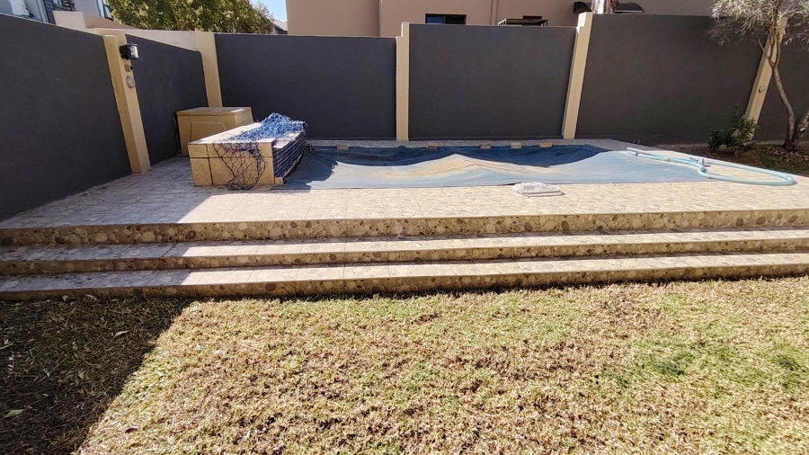 6 Bedroom Property for Sale in Eldo Village Estate Gauteng