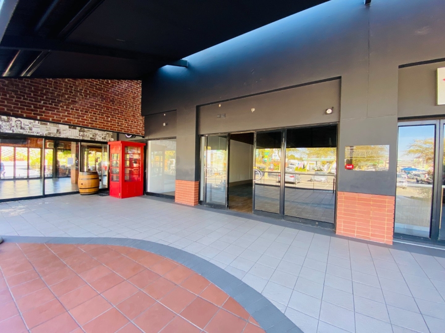 To Let commercial Property for Rent in Bromhof Gauteng