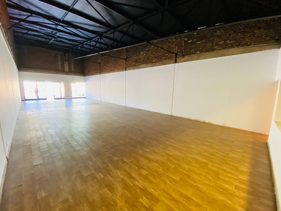 To Let commercial Property for Rent in Bromhof Gauteng