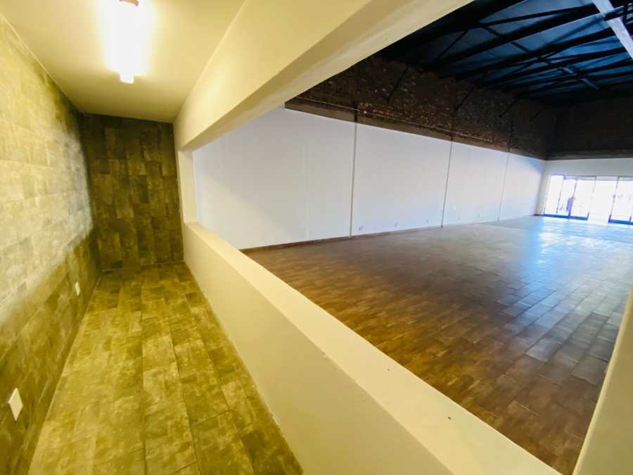To Let commercial Property for Rent in Bromhof Gauteng