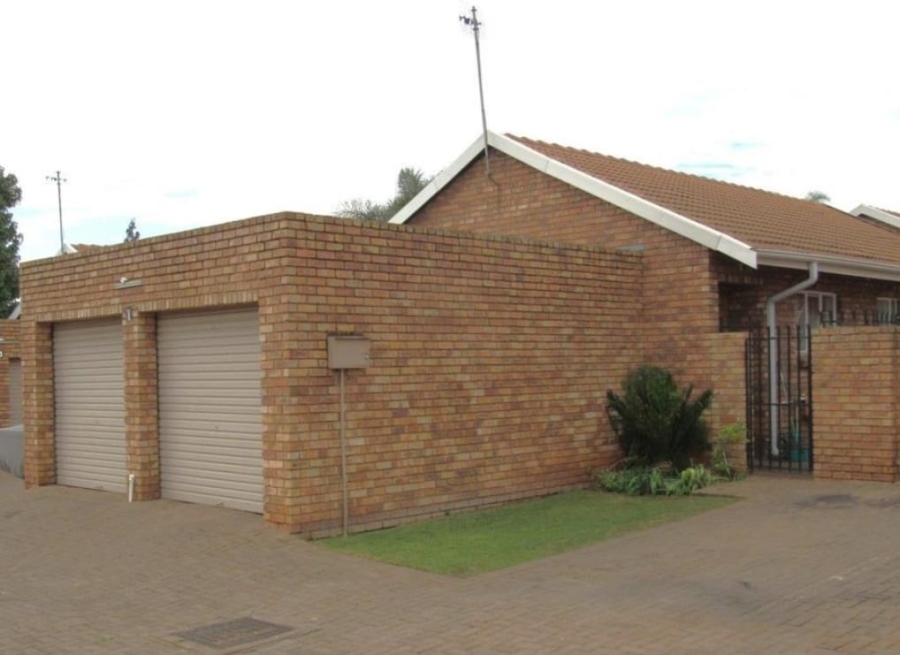 3 Bedroom Property for Sale in Hennopspark Gauteng