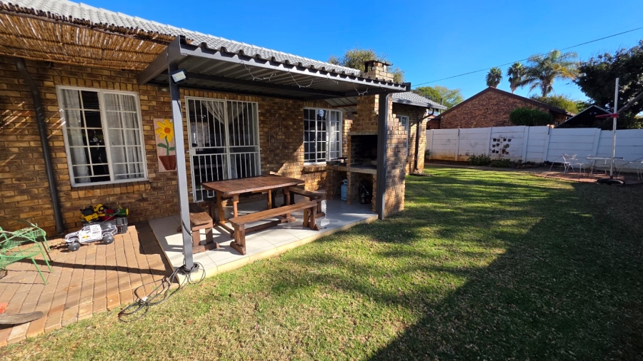 3 Bedroom Property for Sale in Doornpoort Gauteng