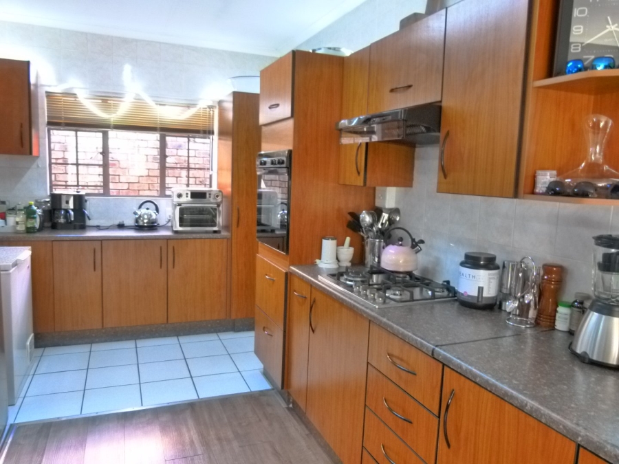 3 Bedroom Property for Sale in Eldoraigne Gauteng