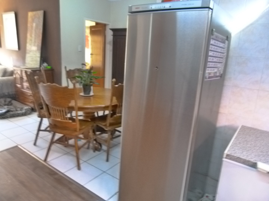 3 Bedroom Property for Sale in Eldoraigne Gauteng