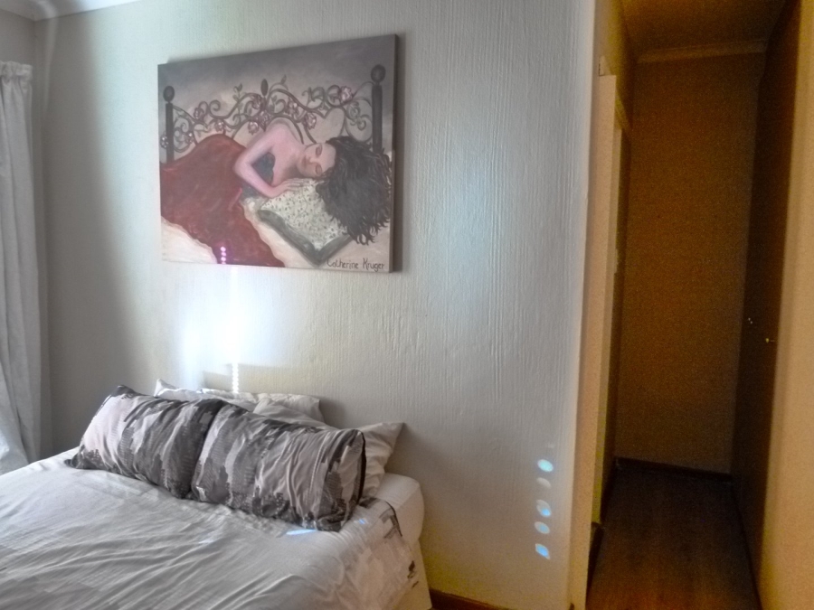 3 Bedroom Property for Sale in Eldoraigne Gauteng