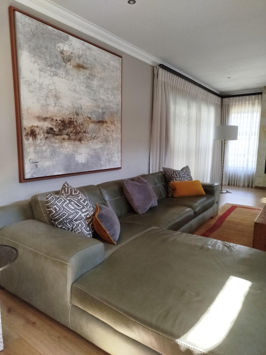 To Let 4 Bedroom Property for Rent in Bryanston Gauteng