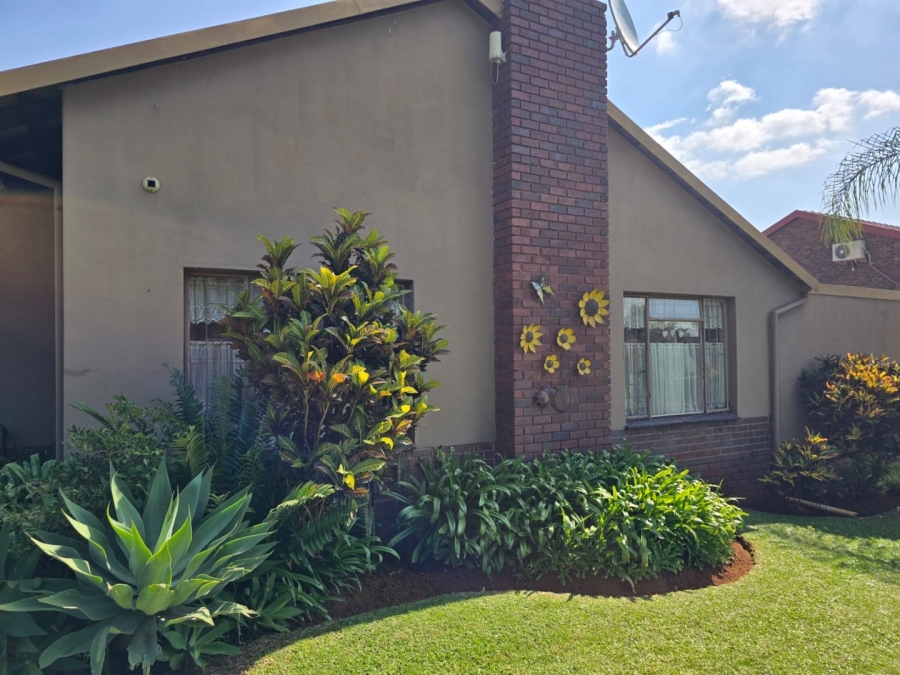 3 Bedroom Property for Sale in Magalieskruin Gauteng