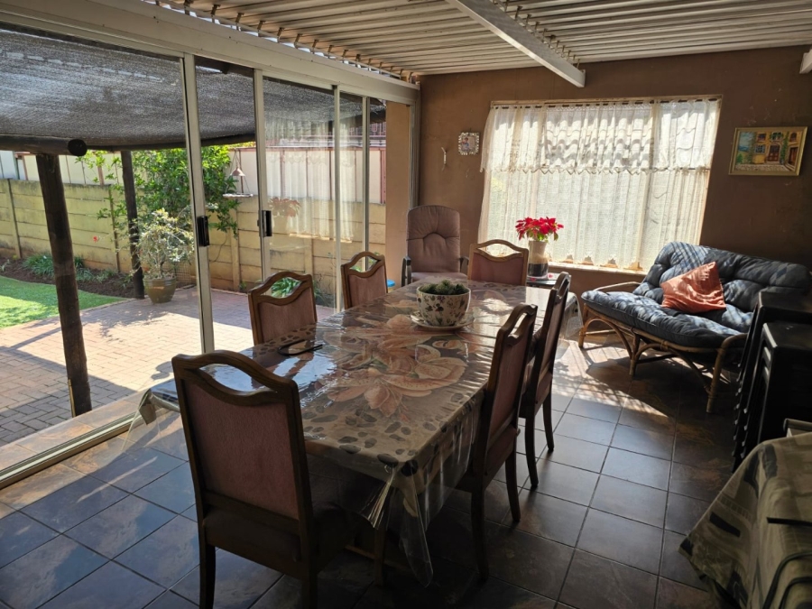 3 Bedroom Property for Sale in Magalieskruin Gauteng