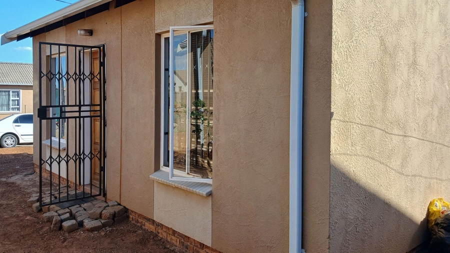 2 Bedroom Property for Sale in Stretford Gauteng