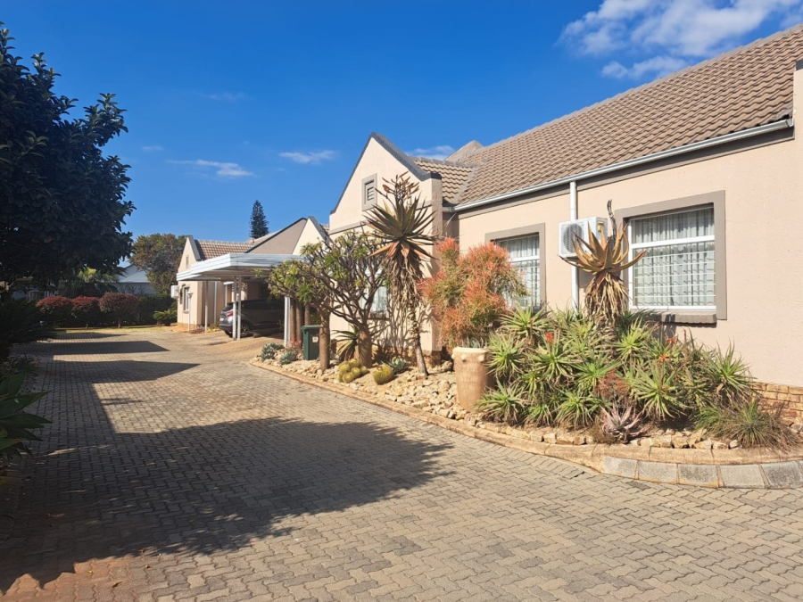 2 Bedroom Property for Sale in Annlin Gauteng