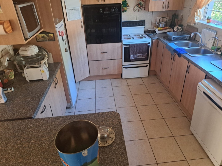 2 Bedroom Property for Sale in Annlin Gauteng
