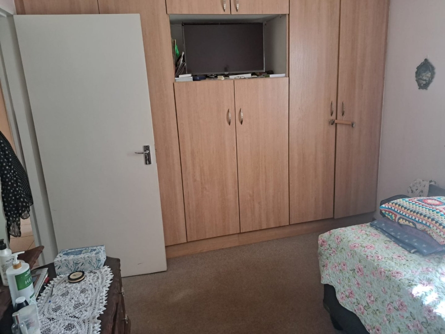 2 Bedroom Property for Sale in Annlin Gauteng