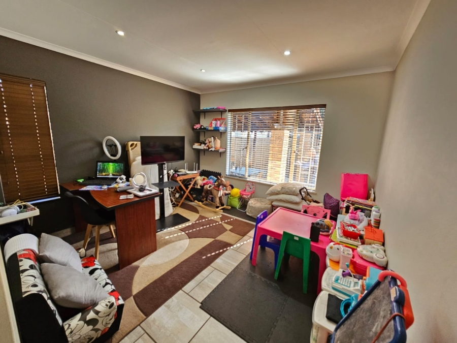 3 Bedroom Property for Sale in Montana Park Gauteng