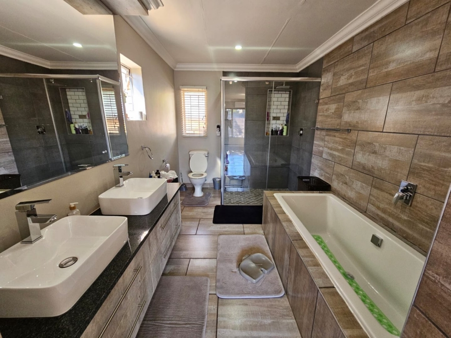3 Bedroom Property for Sale in Montana Park Gauteng