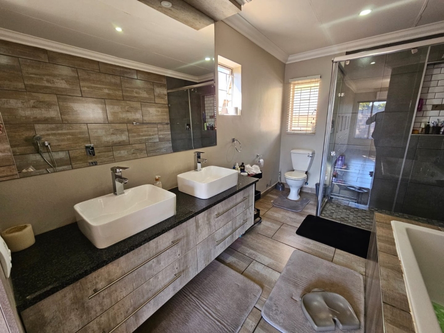 3 Bedroom Property for Sale in Montana Park Gauteng