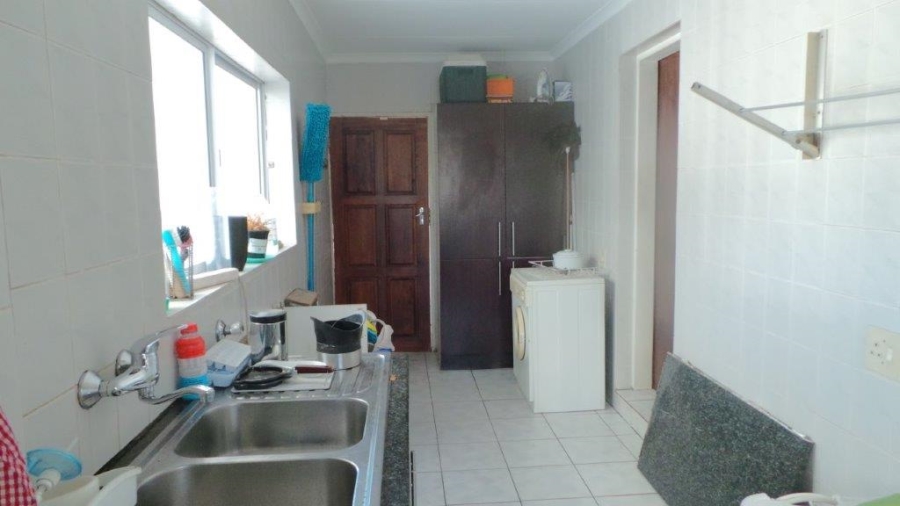 5 Bedroom Property for Sale in Wychwood Gauteng